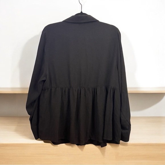 Torrid Women's Black Button-Up Top - Picture 2 of 6